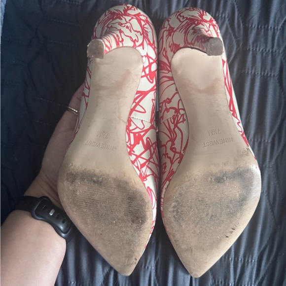 Nine West stylish dress pump
Shoe size 7.5
Originally $50, worn 3 times only - Picture 8 of 12